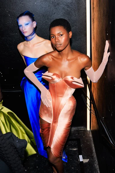 Look 17